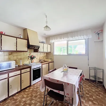 Lägenhet Maison Calme Avec Jardin & Barbecue *