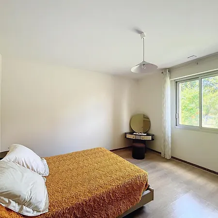 Apartmán Maison Calme Avec Jardin & Barbecue Bussac-Foret